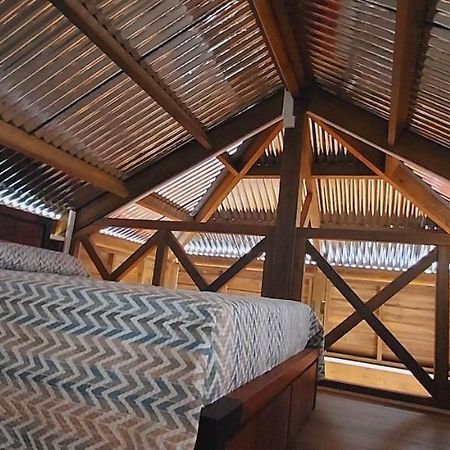 Maison Le Bois Joli Coeur Сен-Бенуа Экстерьер фото